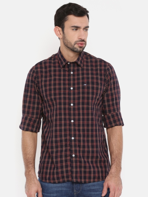 

Arrow Sport Men Purple & Maroon Slim Fit Checked Casual Shirt