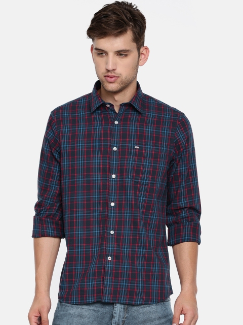 

Arrow Sport Men Red & Navy Blue Slim Fit Checked Casual Shirt