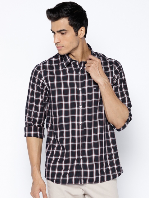 

Arrow Sport Men Navy Blue Slim Fit Checked Casual Shirt