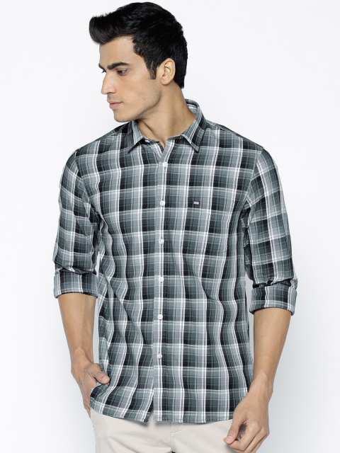 

Arrow Sport Men Grey & Green Slim Fit Checked Casual Shirt