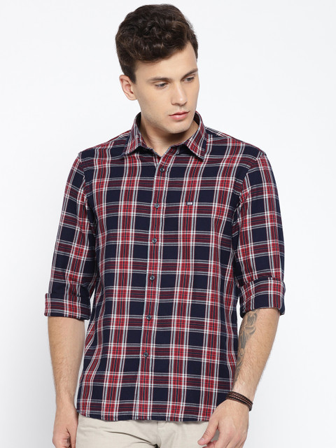 

Arrow Sport Men Navy Blue & Red Slim Fit Checked Casual Shirt