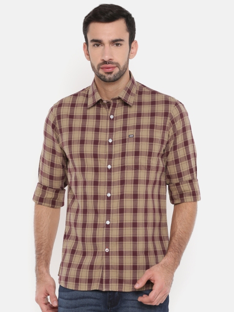 

Arrow Sport Men Brown & Maroon Slim Fit Checked Casual Shirt