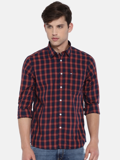 

Arrow Sport Men Navy & Red Slim Fit Checked Casual Shirt, Navy blue