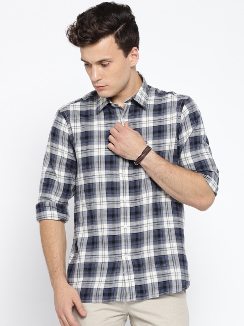 

Arrow Sport Men Off-White & Navy Blue Slim Fit Checked Casual Shirt