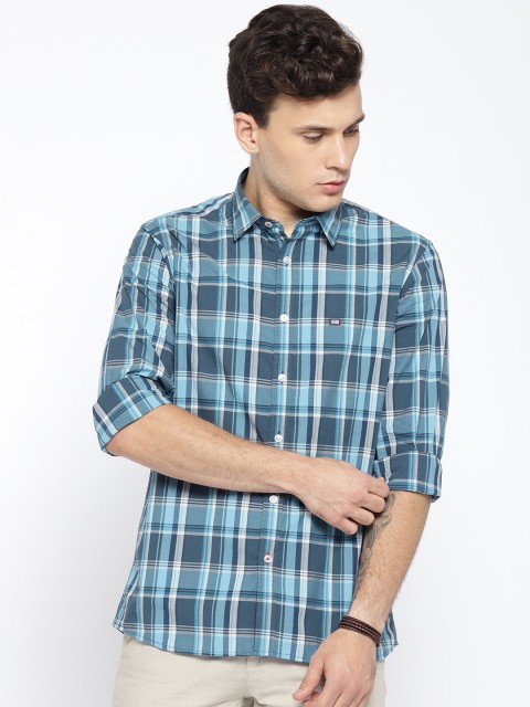 

Arrow Sport Men Blue & White Slim Fit Checked Casual Shirt