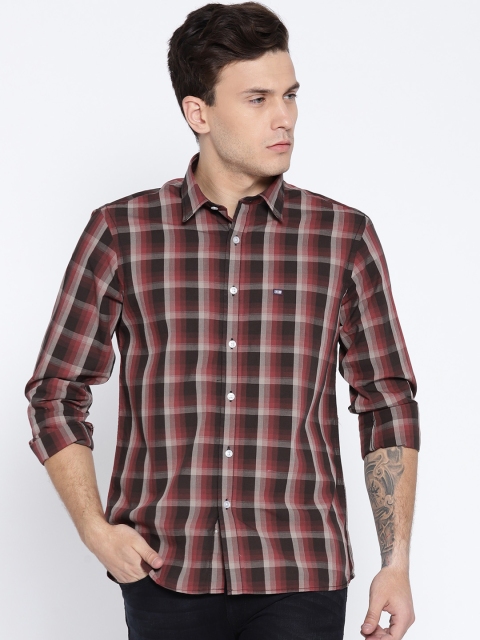 

Arrow Sport Men Red & Brown Slim Fit Checked Casual Shirt