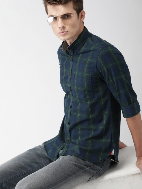 

Harvard Men Navy Blue & Olive Green Regular Fit Checked Casual Shirt