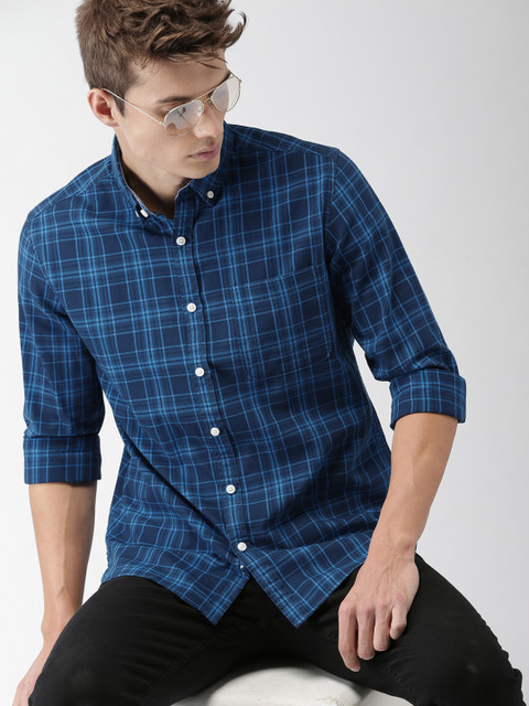 

Harvard Men Navy Blue Regular Fit Checked Casual Shirt
