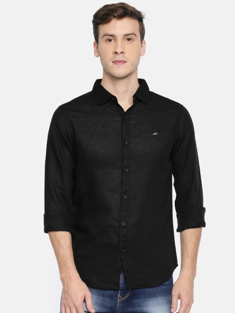 

SPYKAR Men Black Regular Fit Solid Casual Shirt