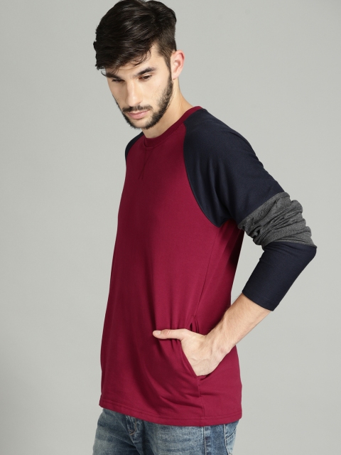 

Roadster Men Maroon Solid Sweatshirt