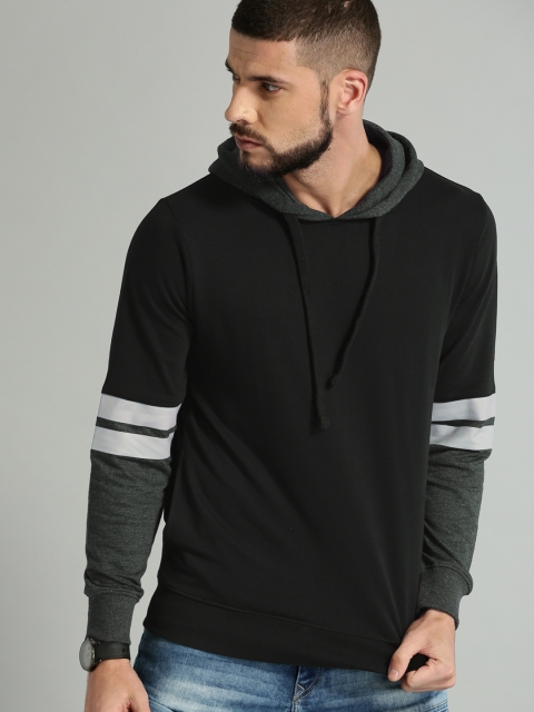 

Roadster Men Black Solid Hooded Sweatshirt