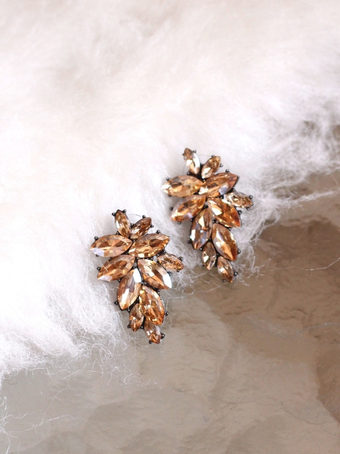 

Bellofox Gold-Toned Crescent Shaped Drop Earrings