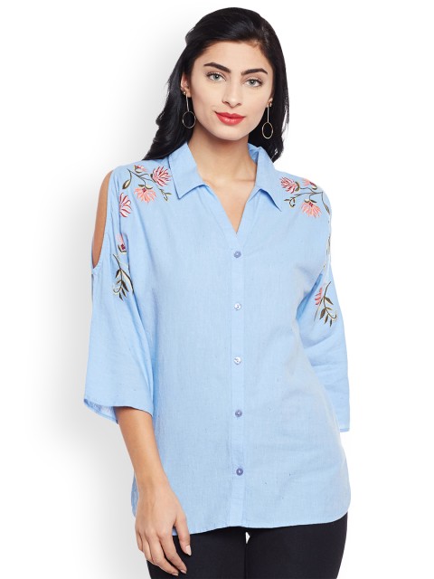 

Oxolloxo Women Blue Regular Fit Printed Casual Shirt