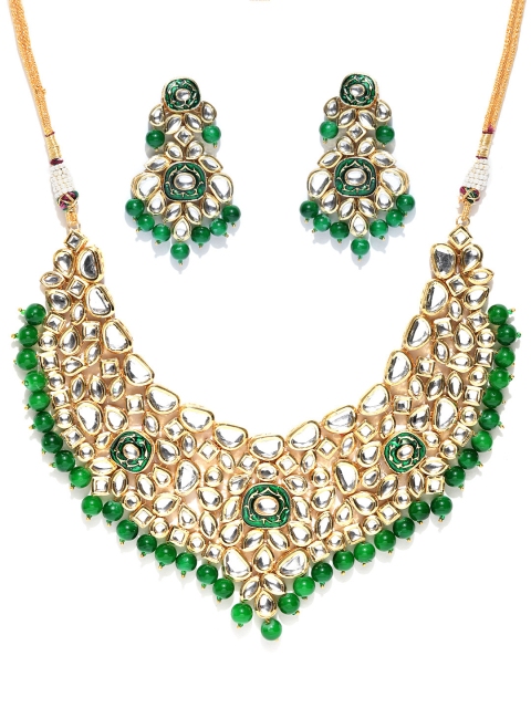 

damani Gold-Toned & Green Kundan-Studded Jewellery Set