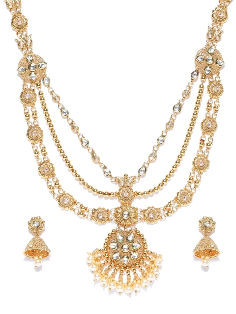 

damani Gold-Toned & Off-White Kundan-Studded Jewellery Set