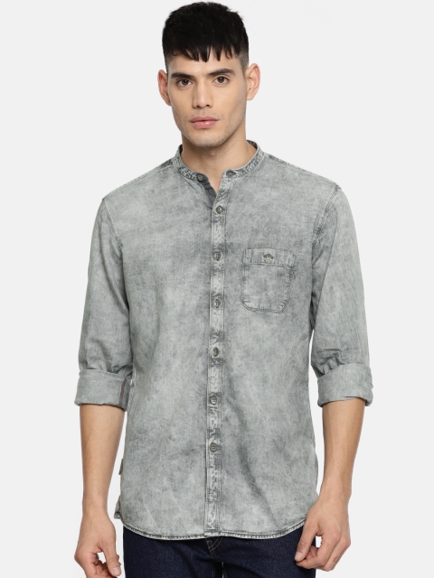 

Louis Philippe Jeans Men Grey Faded Slim Fit Solid Casual Chambray Shirt