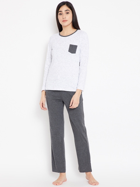 

Clt.s Charcoal Grey & White Solid Lounge Set C402