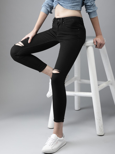 

HERE&NOW Women Black Skinny Fit Mid-Rise Slash Knee Stretchable Cropped Jeans