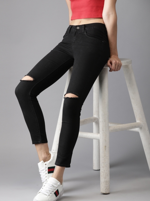 

HERE&NOW Women Black Skinny Fit Mid-Rise Slash Knee Stretchable Cropped Jeans