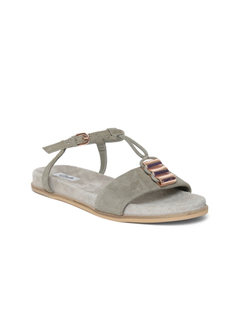 

Clarks Women Grey Solid Synthetic Open Toe Flats