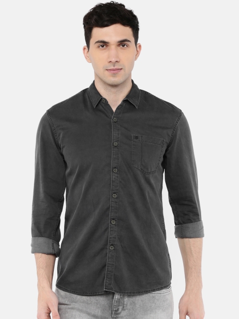 

Wrangler Men Black Slim Fit Solid Casual Shirt
