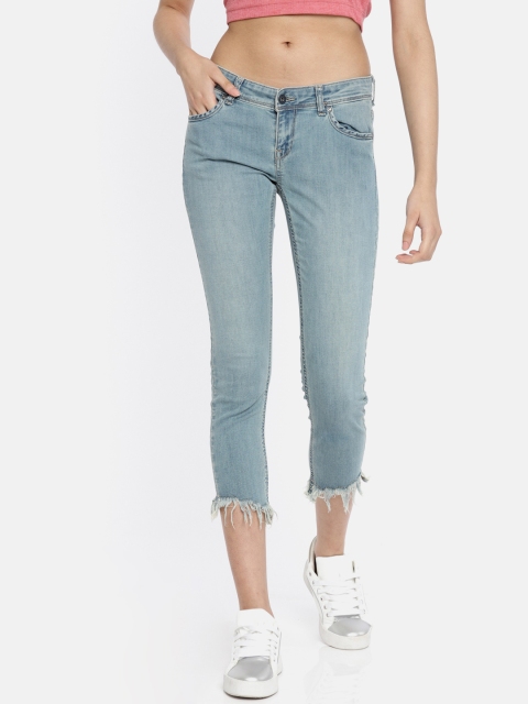 

Vero Moda Women Blue Slim Fit Low-Rise Clean Look Stretchable Jeans