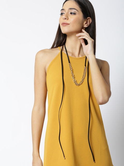 

OOMPH Gold-Toned & Black Metal Gold-Plated Layered Necklace