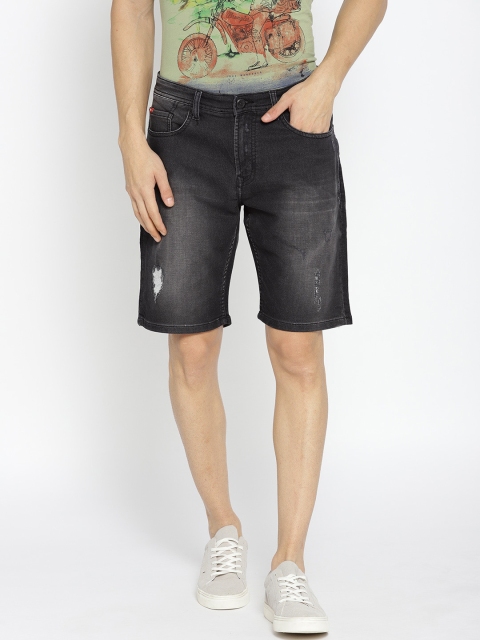 

Lee Cooper Men Black Solid Mildly Distressed Regular Fit Denim Shorts