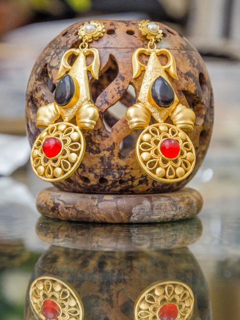 

Priyaasi Black & Red Gold-Plated Handcrafted Classic Drop Earrings