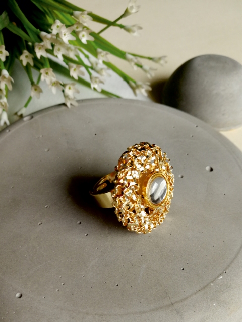 

Priyaasi Gold-Plated Kundan-Studded Circular Adjustable Ring