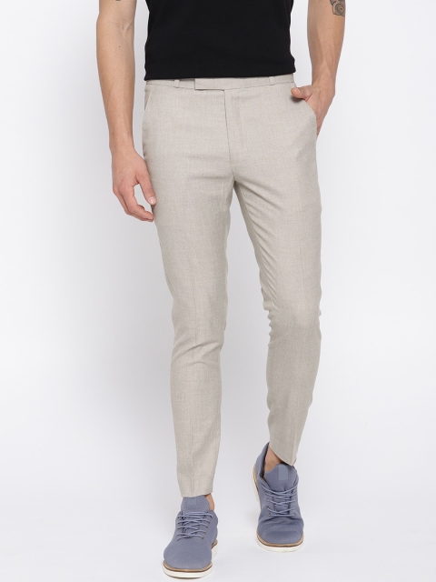 

DENNISON Men Beige Comfort Tapered Fit Wrinkle Free Solid Regular Trousers