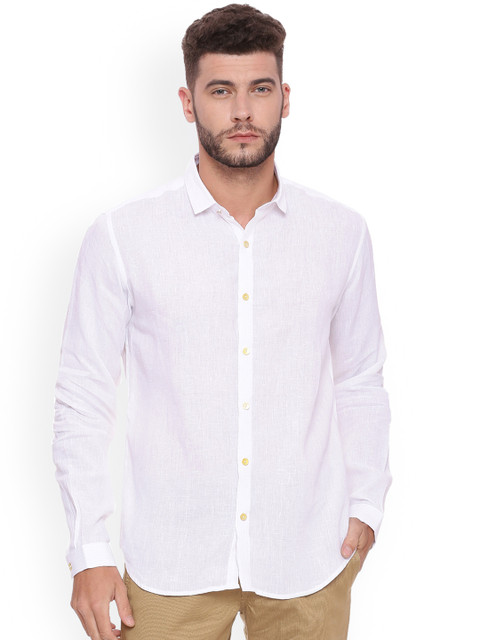 

V Dot Men White Slim Fit Solid Casual Shirt