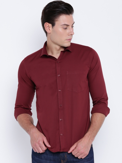 

DENNISON Men Maroon Regular Fit Solid Casual Shirt