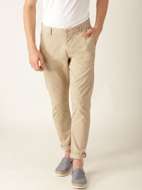 

United Colors of Benetton Men Beige Slim Fit Solid Chinos