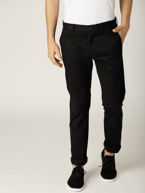

United Colors of Benetton Men Black Slim Fit Solid Chinos