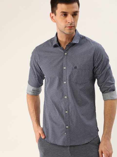 

United Colors of Benetton Men Navy Blue & Off-White Slim Fit Floral Printed Casual Shirt