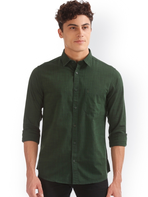 

IZOD Men Green Slim Fit Solid Casual Shirt