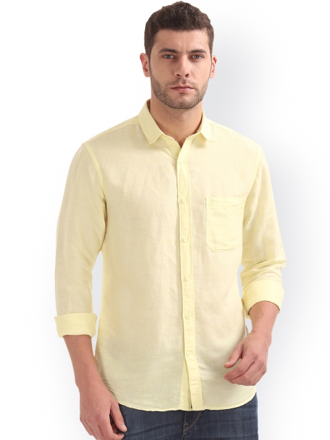 

IZOD Men Yellow Slim Fit Solid Casual Shirt