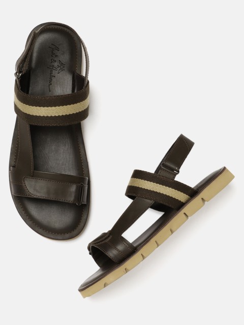 

Mast & Harbour Men Brown Comfort Sandals