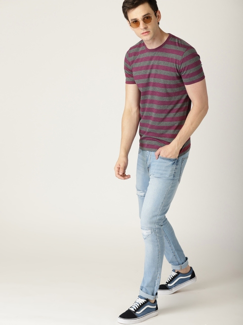 

United Colors of Benetton Men Charcoal Grey & Magenta Striped Round Neck T-shirt