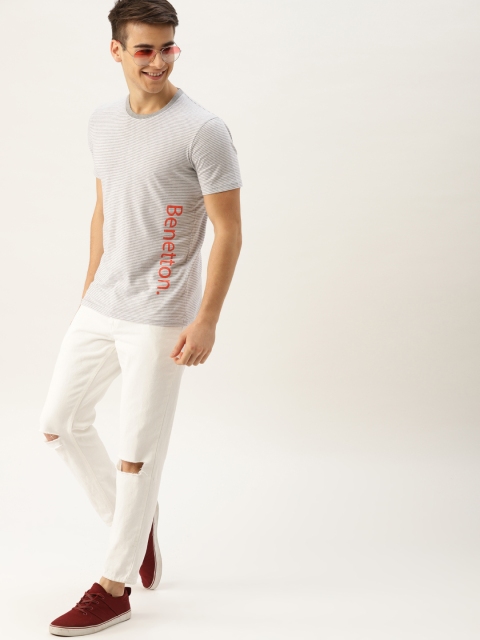 

United Colors of Benetton Men White Striped Round Neck T-shirt