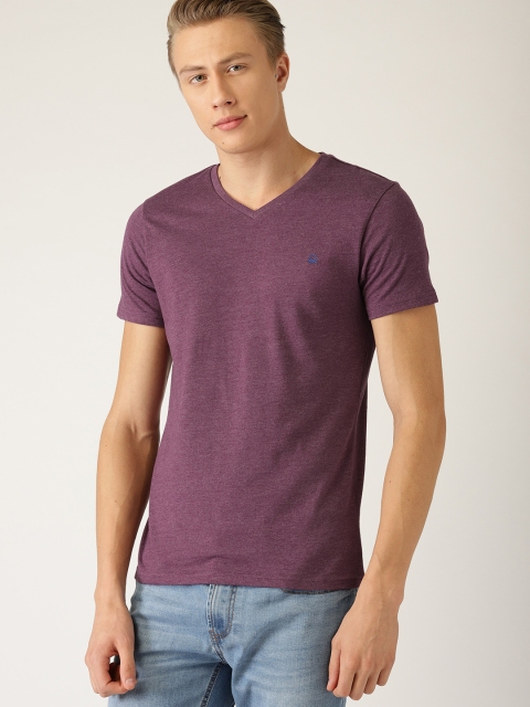 

United Colors of Benetton Men Purple Solid V-Neck T-shirt