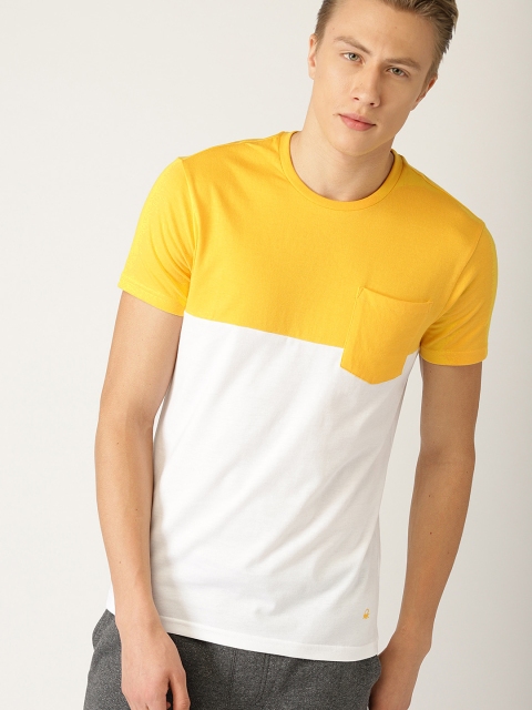 United Colors of Benetton Men White Colourblocked Round Neck T-shirt