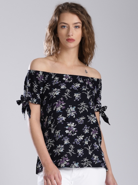 

Bossini Women Navy Floral Printed Off-shoulder Bardot Top, Navy blue