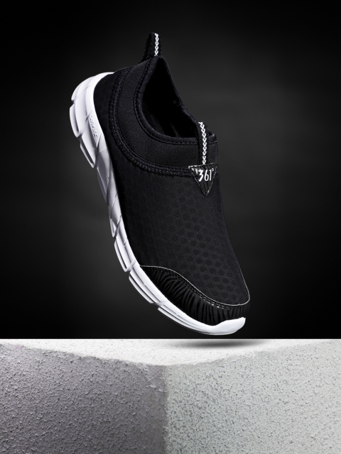 

361 Degree Men Black Training or Gym Shoes