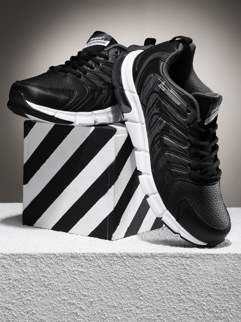 

361 Degree Men Black Training Shoes