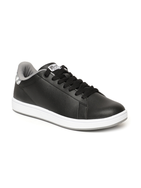 

361 Degree Men Black Skateboarding Shoes