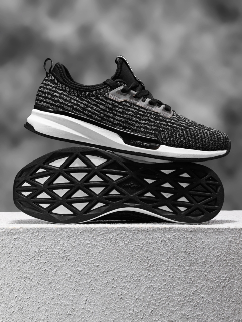 

361 Degree Men Black Performance Running Shoes