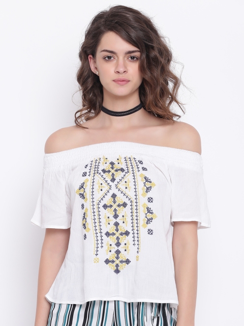 

People Women White Solid Bardot Top