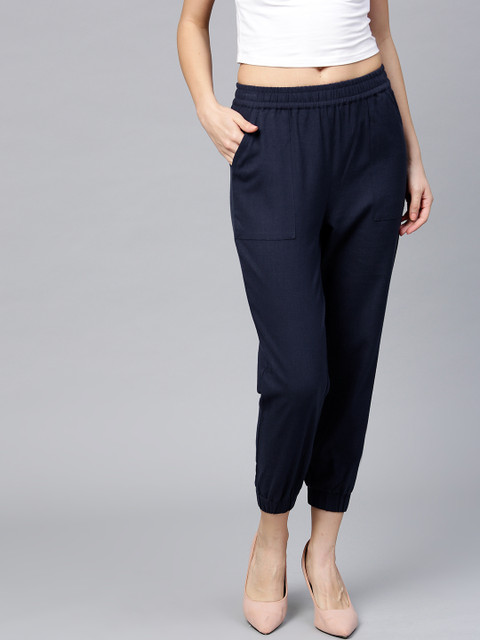 

Jaipur Kurti Women Navy Blue Regular Fit Solid Cropped Joggers